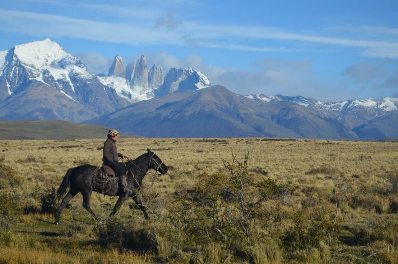 Hosteria Tercera Barranca Torres del Paine National Park Exteriör bild